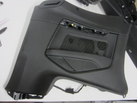 Audi - Quarter Panel INSIDE PANEL DOOR PANEL - 8W7.867.036